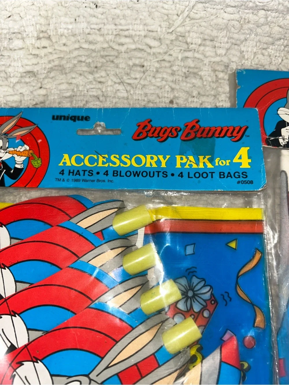 Vtg Warner Bros 1989 Bugs Bunny Bday Party Pak for 8 & Accessory Pak for 4 NOS